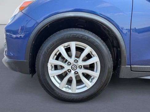 Used 2017 Nissan Rogue SV FWD image 9