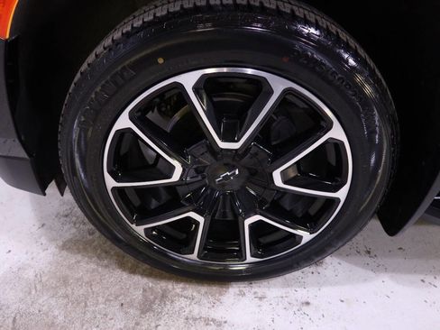 Used 2023 Chevrolet Tahoe RST w/ Luxury Package RWD image 10