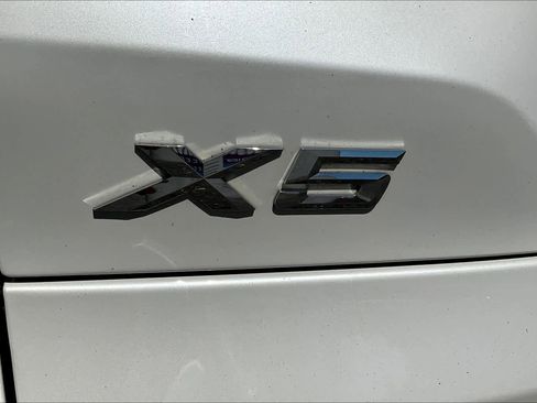 Used 2021 BMW X5 xDrive45e w/ Premium Package 3 image 9