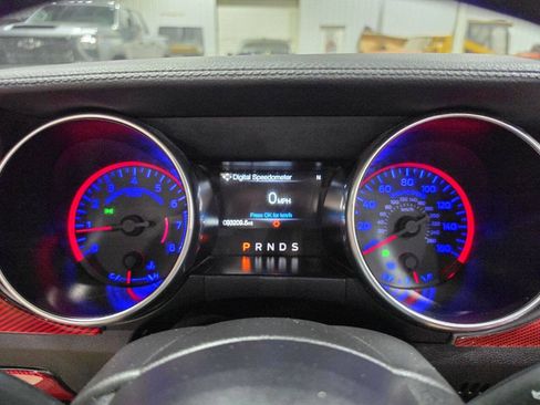 Used 2020 Ford Mustang Premium RWD image 37