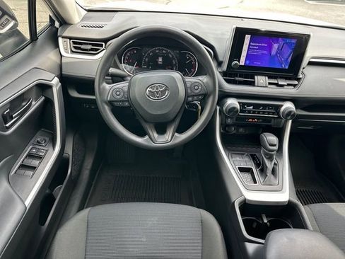 Used 2023 Toyota RAV4 LE FWD image 10