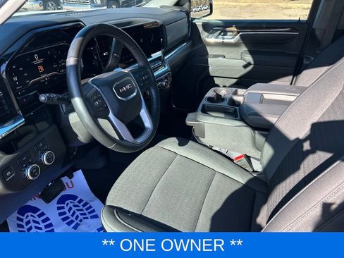 Certified 2025 GMC Sierra 1500 Elevation image 12