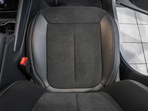 New 2025 Jeep Grand Cherokee Altitude image 30