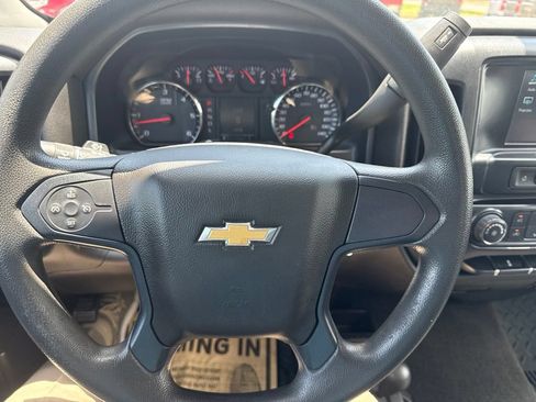 Used 2017 Chevrolet Silverado 1500 Custom w/ Custom Convenience Package AWD/4WD image 16