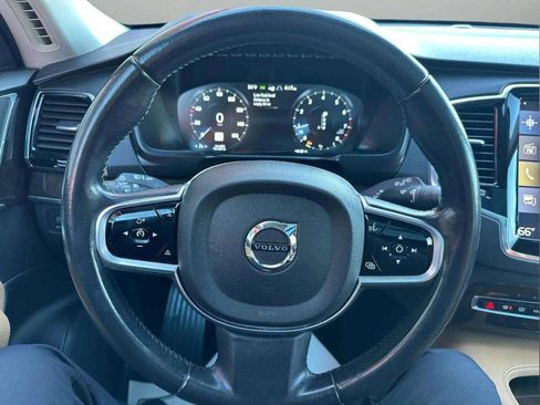 Used 2016 Volvo XC90 T6 Momentum image 19