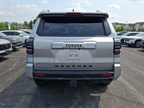 Used 2025 Toyota 4Runner TRD Sport AWD/4WD image 7