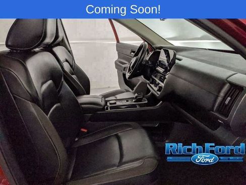 Used 2024 Nissan Pathfinder SL w/ Cargo Package AWD/4WD image 23