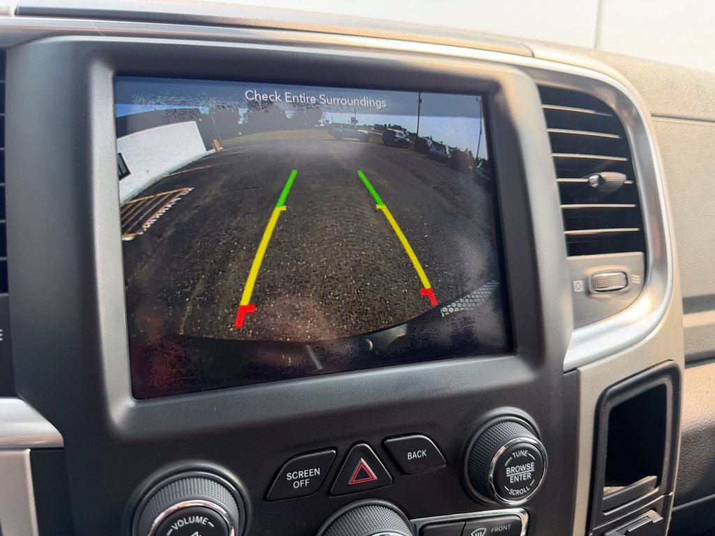 Used 2019 RAM 1500 Classic SLT w/ Black Appearance Group AWD/4WD image 37