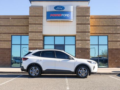 New 2026 Ford Escape ST-Line image 5