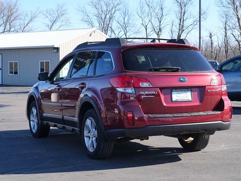 Used 2014 Subaru Outback 2.5i Limited w/ Moonroof Package AWD/4WD image 5