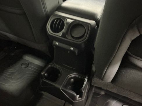Used 2021 Jeep Wrangler Unlimited Sport image 26