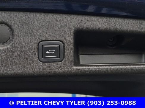 Used 2022 Chevrolet Equinox RS w/ LPO, Cargo Package image 9