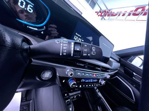 Used 2024 Kia Telluride EX X-Line AWD/4WD image 11