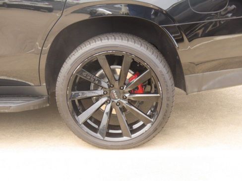 Used 2023 GMC Yukon AT4 w/ LPO, Floor Liner Package AWD/4WD image 7