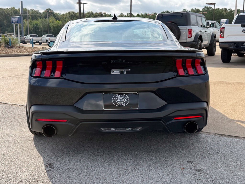 Used 2025 Ford Mustang GT RWD image 7