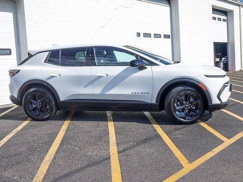 New 2026 Chevrolet Equinox EV LT w/ Comfort Package image 5