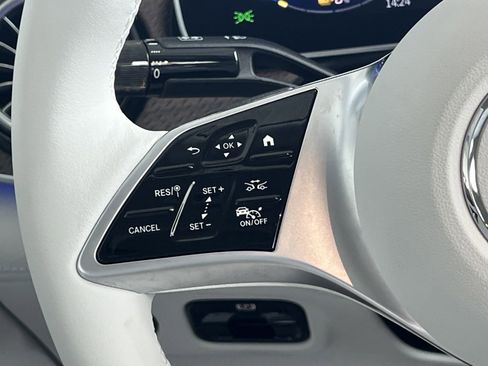 Certified 2024 Mercedes-Benz EQE 350+ 4MATIC Sedan image 37