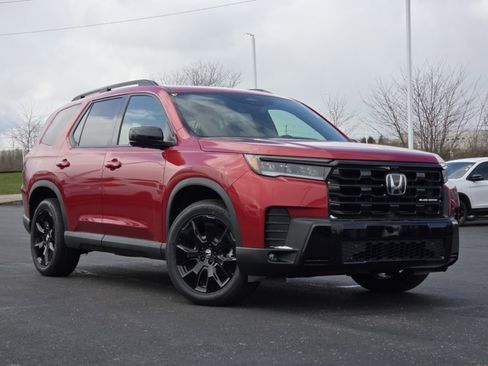 New 2026 Honda Pilot Black Edition image 2
