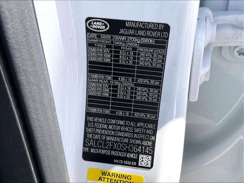 Used 2025 Land Rover Discovery Sport Dynamic SE image 33