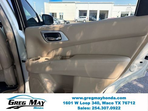 Used 2015 Nissan Pathfinder SL FWD image 28
