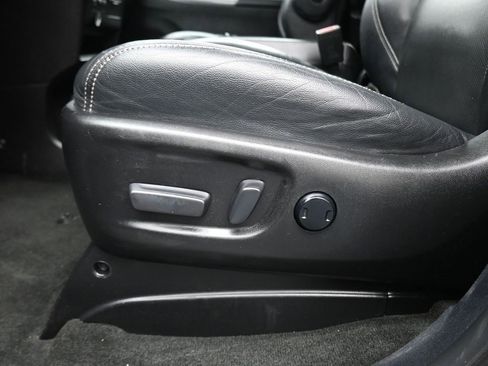 Used 2017 Toyota Sienna SE w/ SE Preferred Package image 12