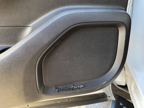 Used 2018 Nissan Titan PRO-4X w/ Pro-4x Convenience Package image 22