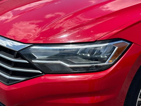 Used 2019 Volkswagen Jetta R-Line FWD image 9