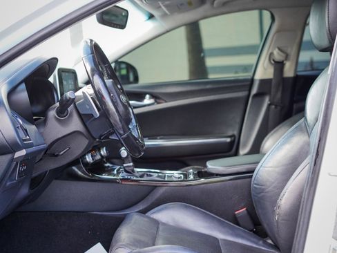Used 2019 Kia Stinger RWD image 7