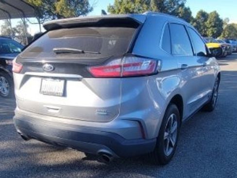Used 2020 Ford Edge SEL w/ Convenience Package image 3