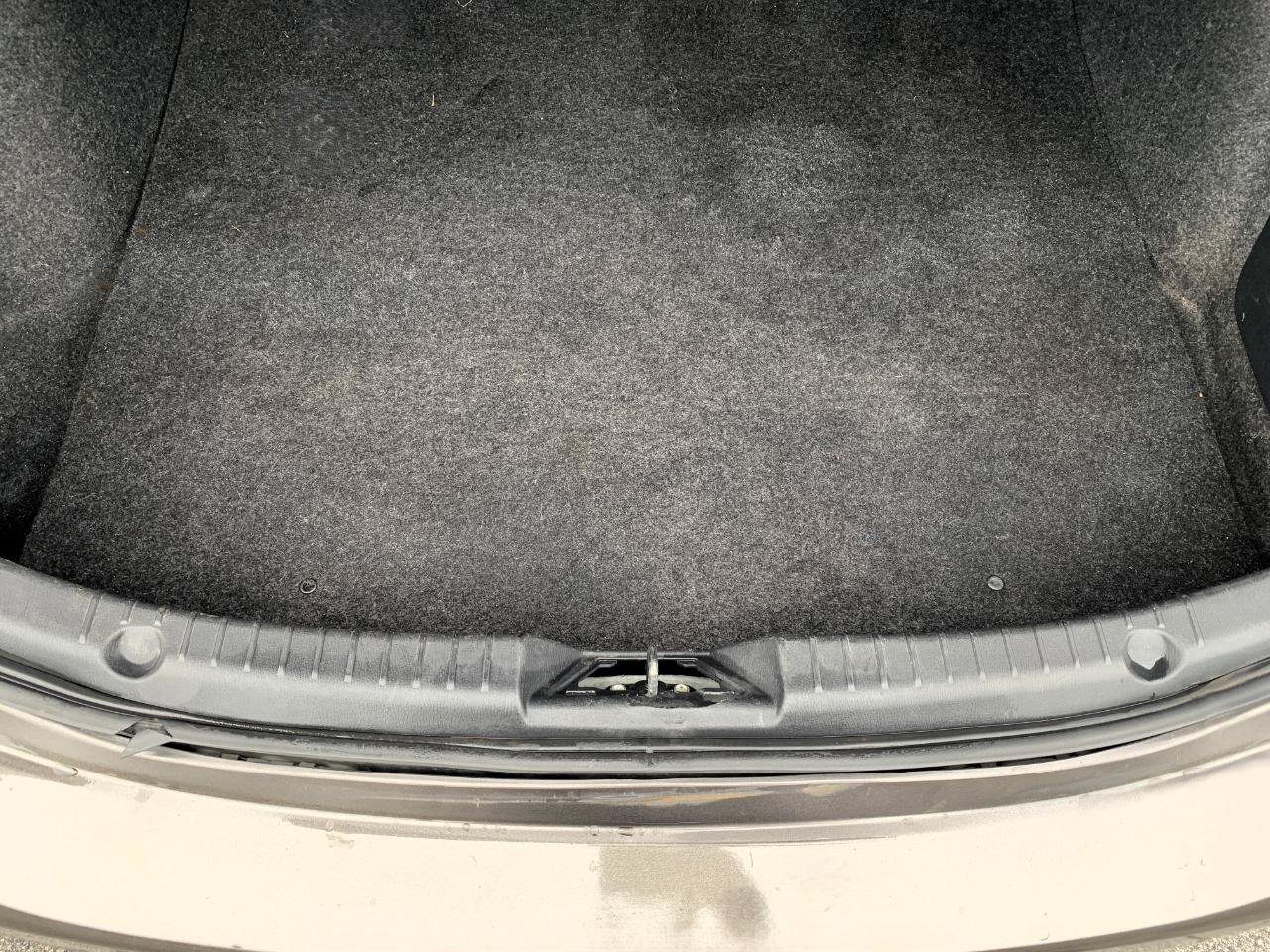 Used 2014 MAZDA MAZDA3 i Touring FWD image 26