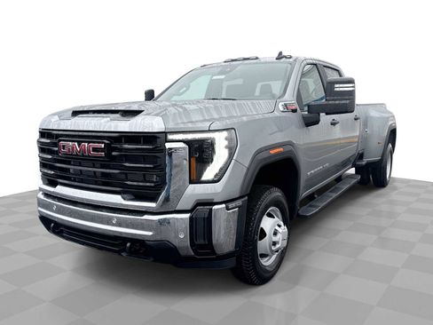 New 2026 GMC Sierra 3500 Pro w/ 1SA Pro Safety Plus Package AWD/4WD image 1