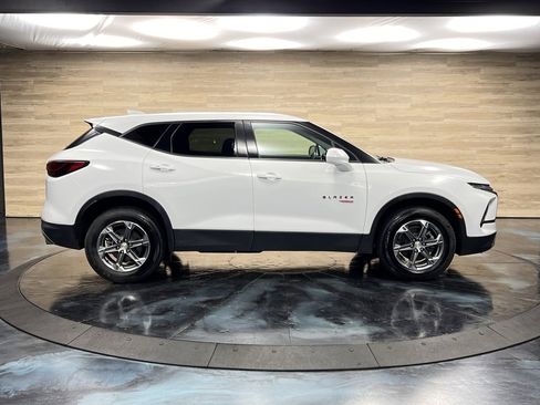 Used 2023 Chevrolet Blazer LT image 15