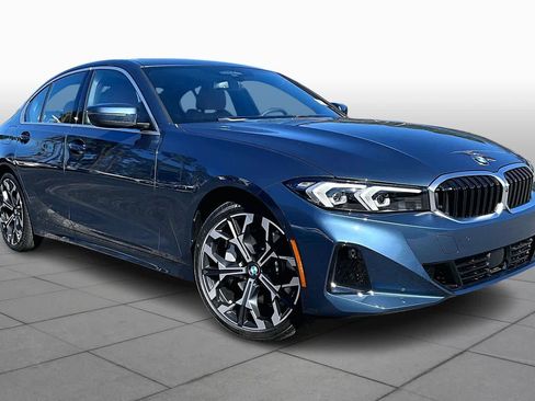 New 2026 BMW 330i Sedan w/ Premium Package image 2
