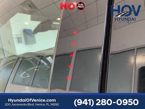 Used 2020 Ford Edge SEL FWD image 39