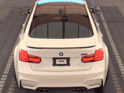 Used 2018 BMW M3 RWD image 14
