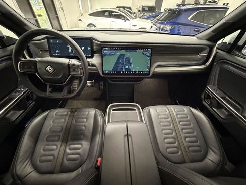 Used 2023 Rivian R1S Adventure AWD/4WD image 15
