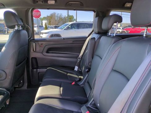 Used 2023 Honda Odyssey Sport image 14