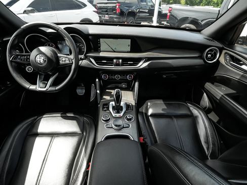 Used 2023 Alfa Romeo Stelvio Ti AWD/4WD image 37