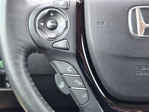 Used 2017 Honda Pilot Elite image 29