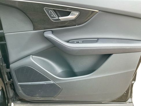 Used 2024 Audi Q7 3.0T Premium Plus image 16