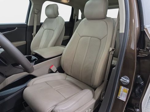Certified 2022 Lincoln Nautilus Reserve w/ Equipment Group 201A AWD/4WD image 12