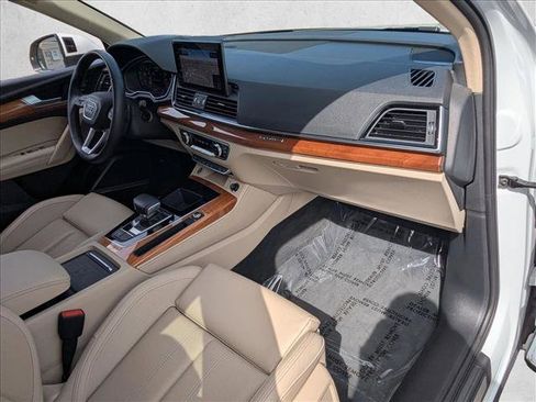 Used 2021 Audi Q5 Prestige w/ Prestige Package AWD/4WD image 23