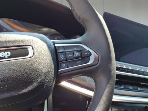 Used 2023 Jeep Compass Latitude w/ Convenience Group AWD/4WD image 14