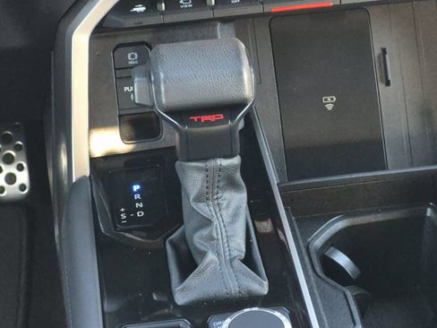 Used 2025 Toyota Tundra Platinum AWD/4WD image 21