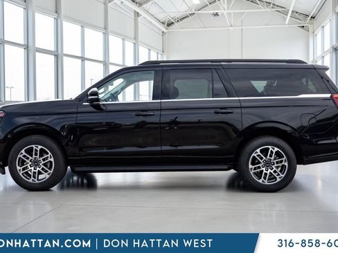 Used 2025 Ford Expedition Max Active AWD/4WD image 2