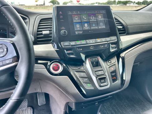 Used 2023 Honda Odyssey Touring image 18