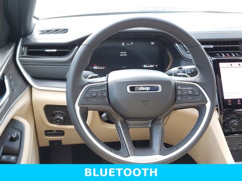 New 2025 Jeep Grand Cherokee L Limited w/ Luxury Tech Group II image 12