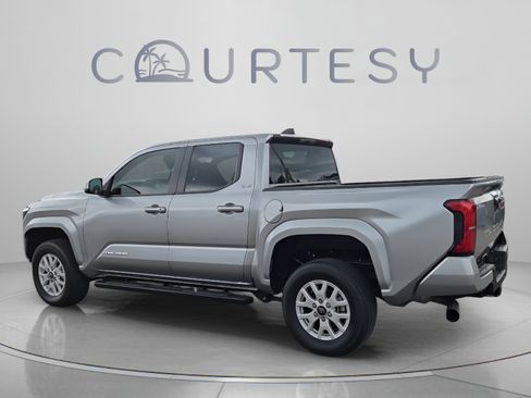 Certified 2025 Toyota Tacoma SR5 RWD image 3
