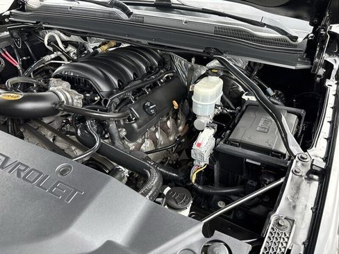 Used 2015 Chevrolet Tahoe LTZ AWD/4WD image 46