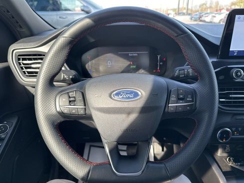 Used 2025 Ford Escape ST-Line FWD image 20